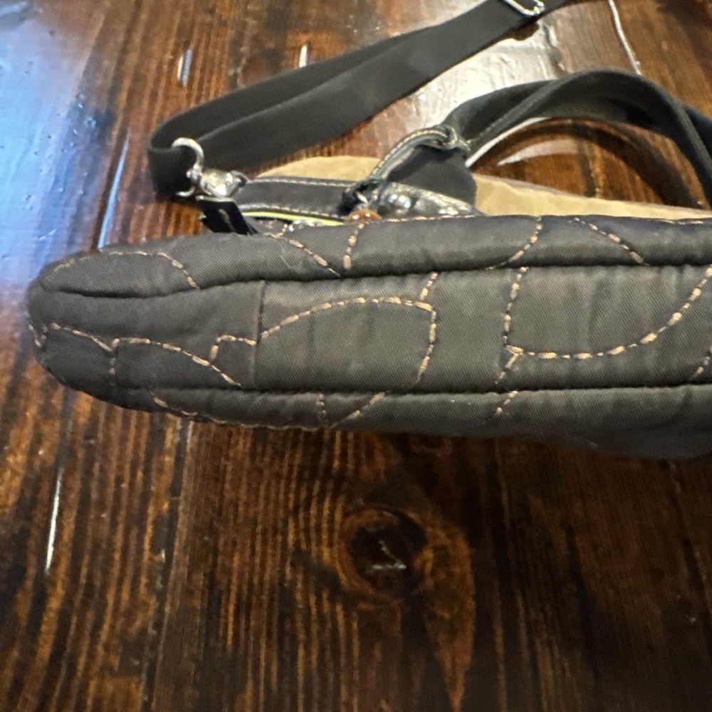 Fossil Multicolor Key-Per Floral Quilted Laptop Work Bag Padded Crossbody Handle - Picture 6 of 13
